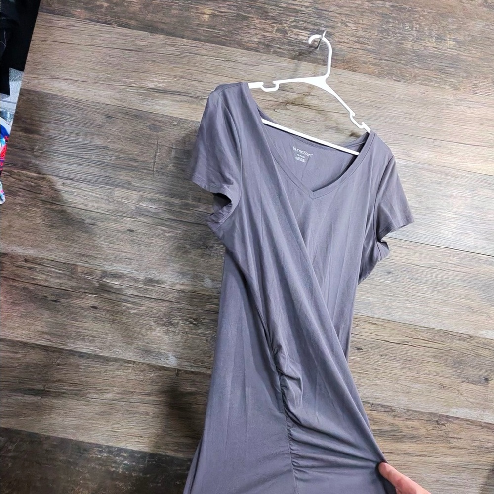 BumpStart Women's Gray V-Neck Tee - Picture 3 of 8
